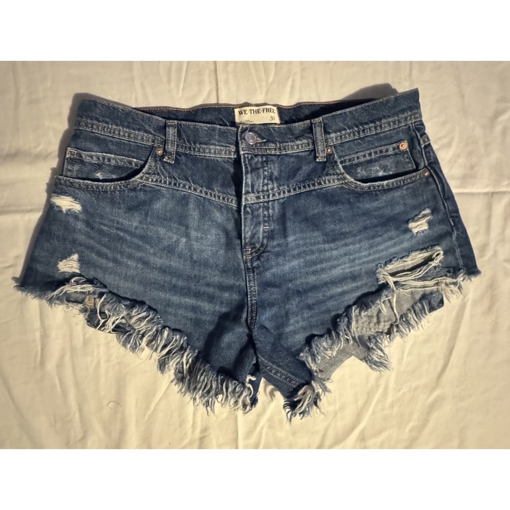 We The Free Westwood Mid-Rise High Low Short Size 31